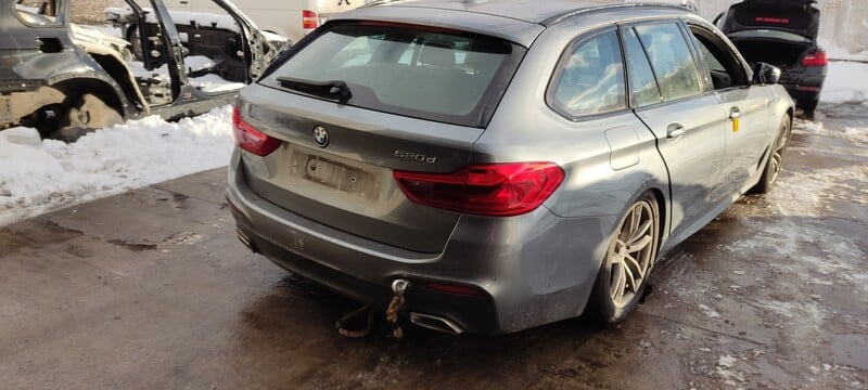 Photo 7 - Bmw 520 2019 y parts