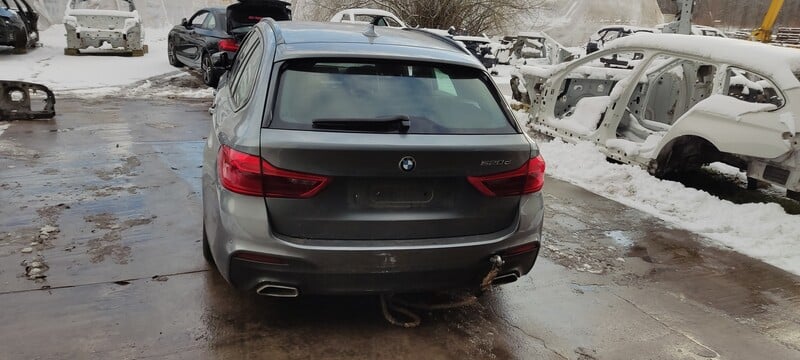 Photo 10 - Bmw 520 2019 y parts