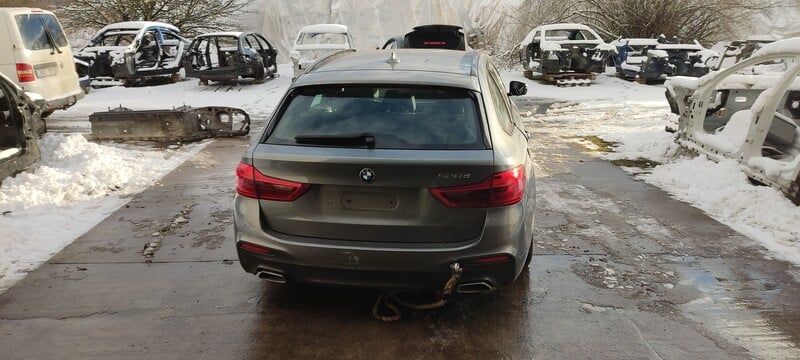 Photo 14 - Bmw 520 2019 y parts