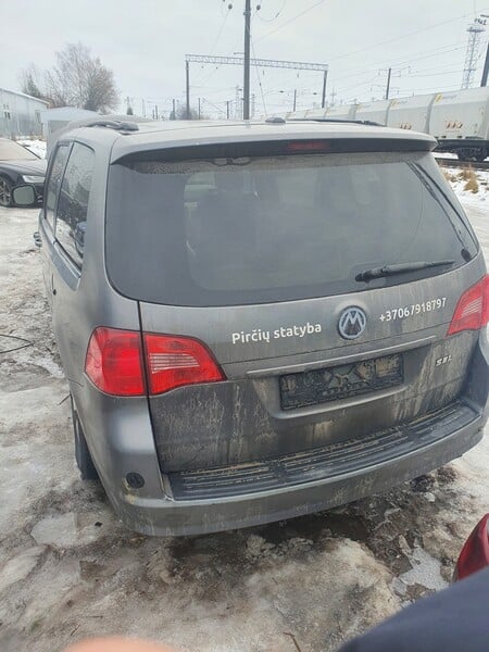 Фотография 3 - Volkswagen Routan 2009 г запчясти