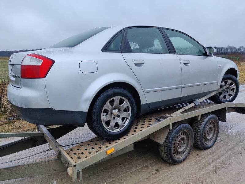 Audi A4 B6 Tdi 2002 m dalys