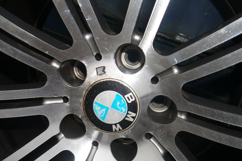 Nuotrauka 9 - BMW M3 R19 lengvojo lydinio ratlankiai