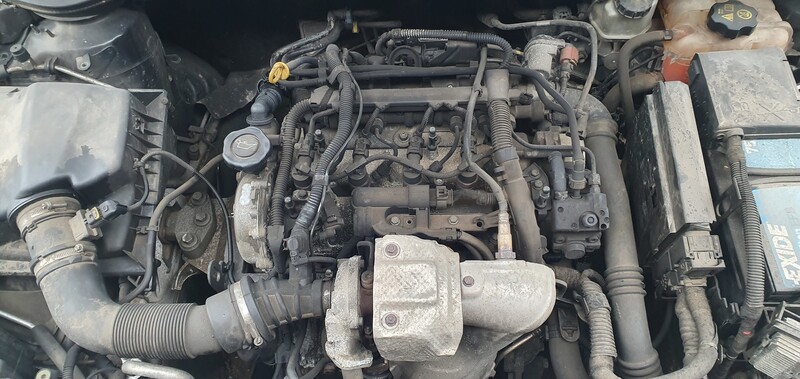 Photo 5 - Opel Astra IV 2011 y parts