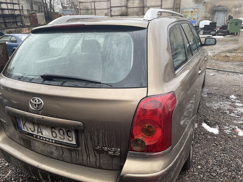 Photo 6 - Toyota Avensis II 2004 y parts