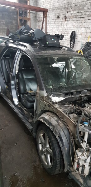 Photo 2 - Toyota Avensis II 2006 y parts