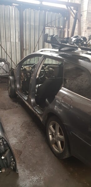 Photo 6 - Toyota Avensis II 2006 y parts