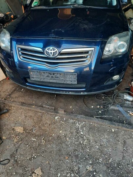 Photo 1 - Toyota Avensis 2007 y parts