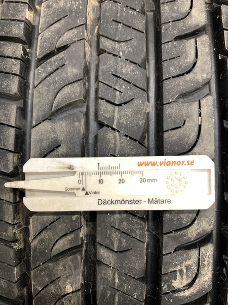 Photo 4 - Goodyear ASURANCE M+S R18 universal tyres passanger car
