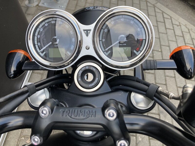 Nuotrauka 6 - Triumph Bonneville 2024 m Klasikinis / Streetbike motociklas