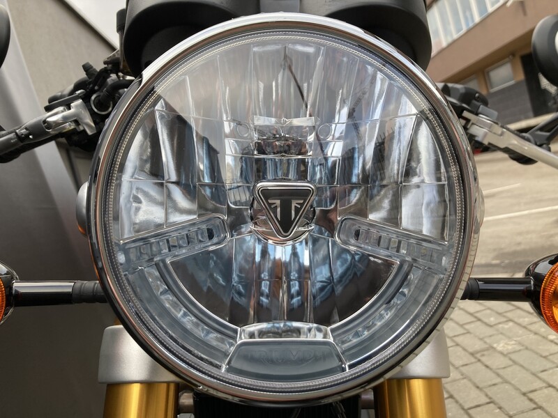 Nuotrauka 7 - Triumph Bonneville 2024 m Klasikinis / Streetbike motociklas