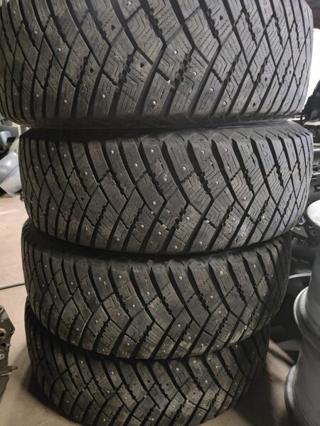 Goodyear R17 зимние шины для автомобилей