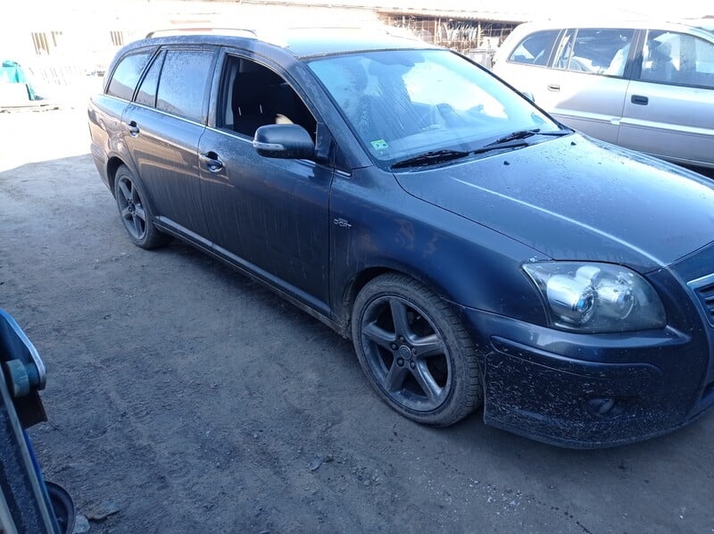 Photo 2 - Toyota Avensis 2008 y parts