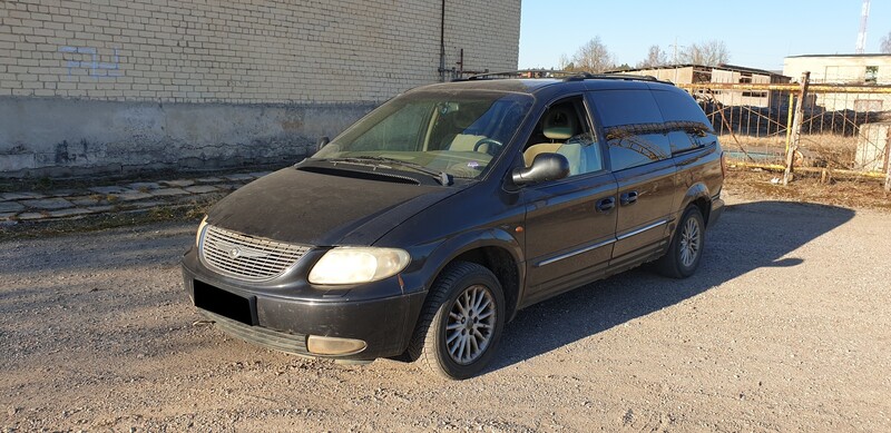Chrysler Grand Voyager III 2001 y parts