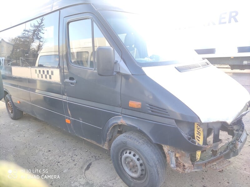 Photo 2 - Mercedes-Benz Sprinter 2004 y parts