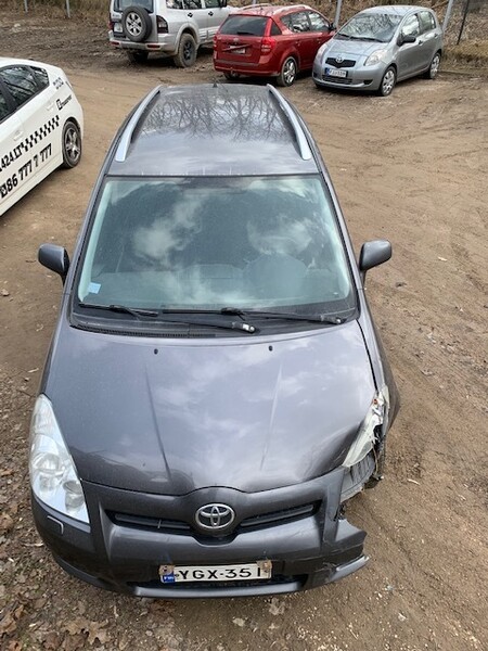 Nuotrauka 2 - Toyota Corolla Verso D4D 2008 m dalys