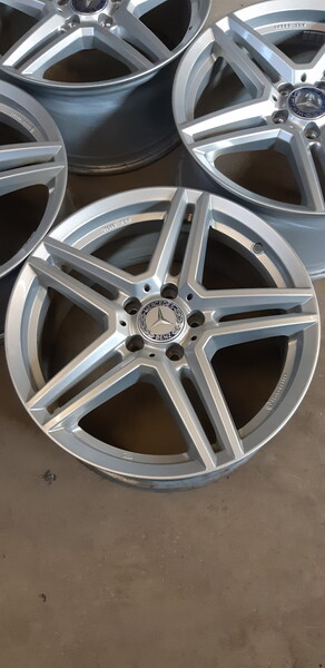 Mercedes-Benz R18 light alloy rims