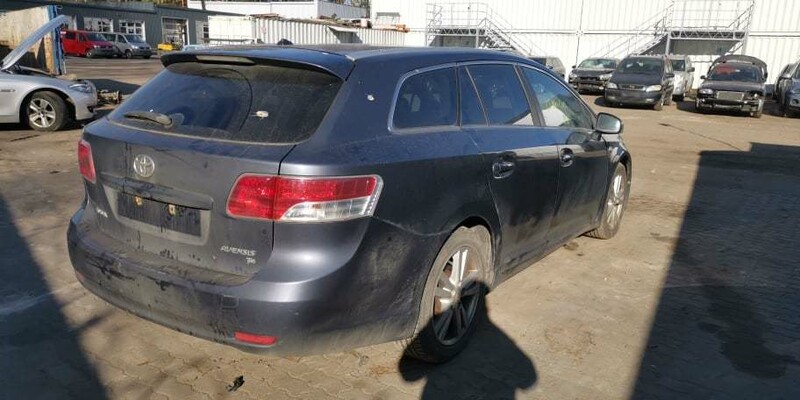 Photo 4 - Toyota Avensis 2008 y parts