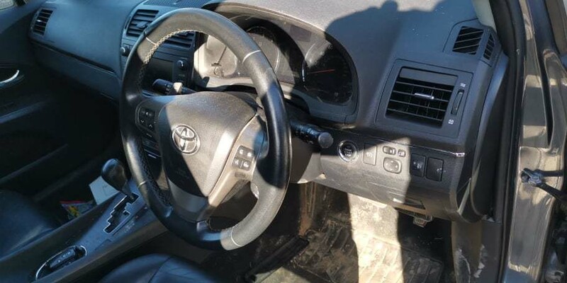 Photo 10 - Toyota Avensis 2008 y parts