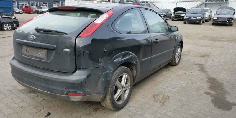 Photo 4 - Ford Focus 2006 y parts