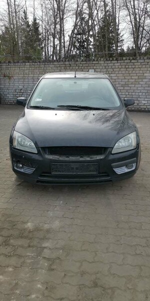 Photo 2 - Ford Focus 2006 y parts