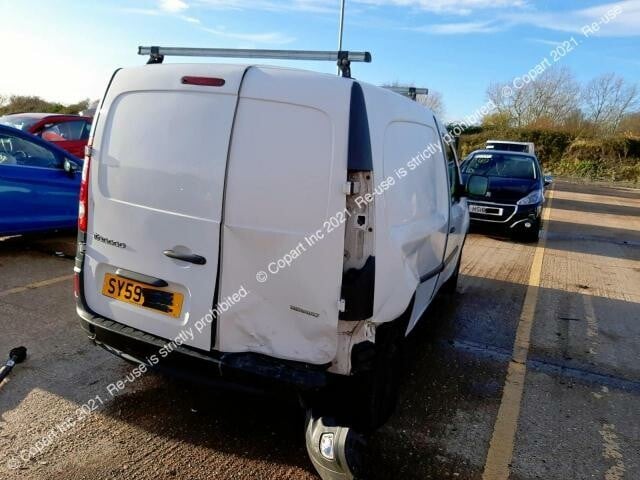 Photo 3 - Renault Kangoo 2010 y parts