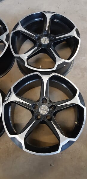 Photo 2 - PDW Nr26 light alloy R18 rims