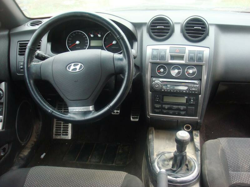 Nuotrauka 10 - Hyundai Coupe 2004 m dalys