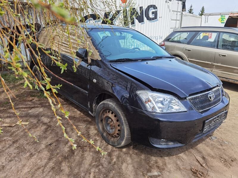 Toyota Corolla 2004 m dalys