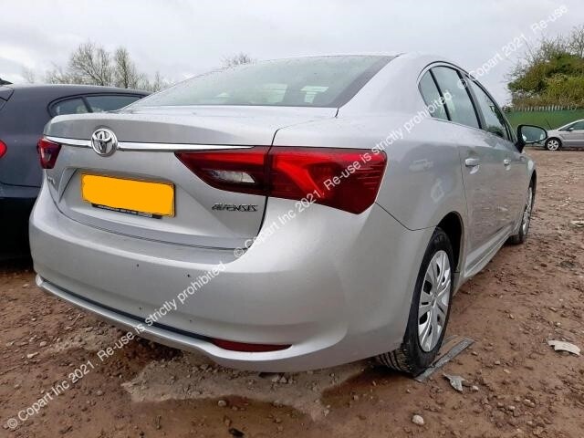 Photo 3 - Toyota Avensis 2015 y parts