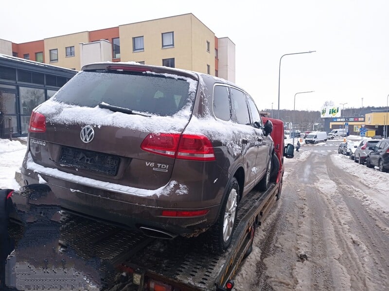 Фотография 2 - Volkswagen Touareg II 2013 г запчясти