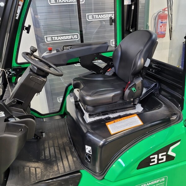 Photo 7 - Hc CPD35-XD4-S126 2023 y Forklifts