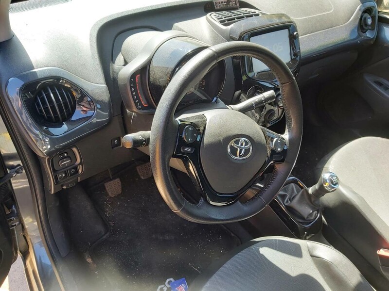 Photo 16 - Toyota Aygo 2016 y parts