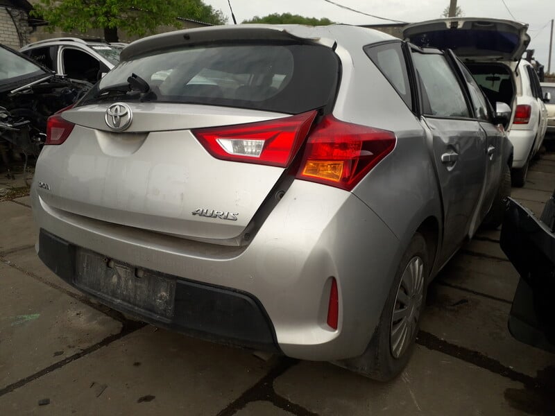 Nuotrauka 7 - Toyota Auris 2013 m dalys