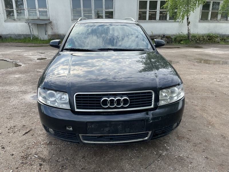 Photo 2 - Audi A4 2004 y parts