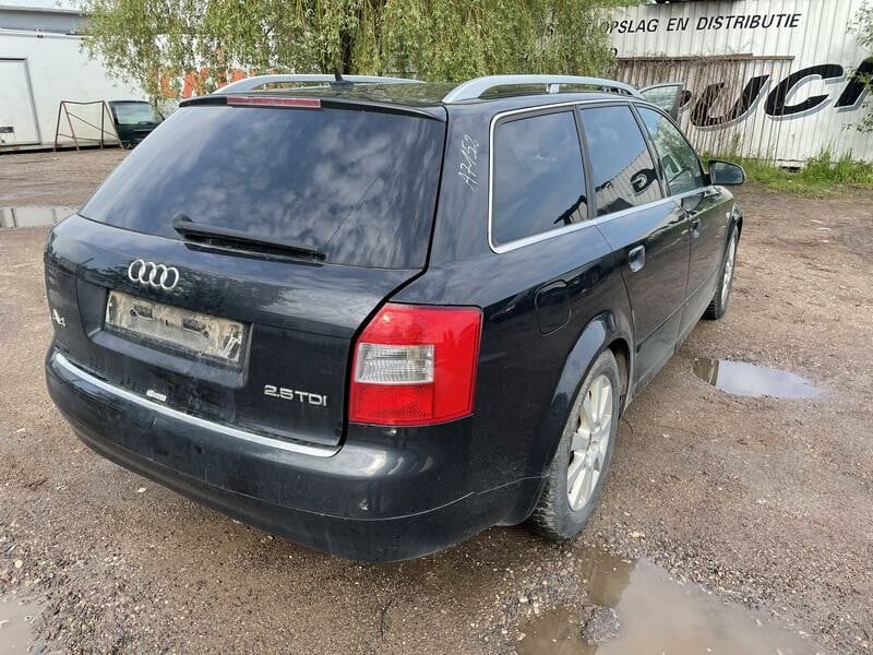 Photo 7 - Audi A4 2004 y parts