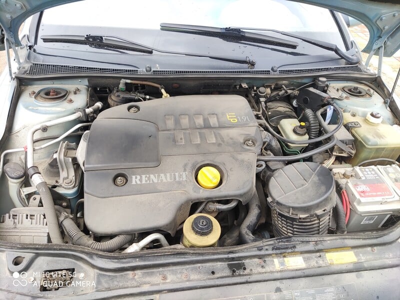 Photo 6 - Renault Laguna 2000 y parts