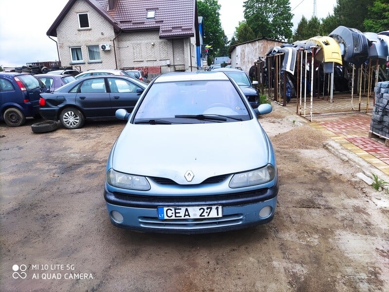 Photo 2 - Renault Laguna 2000 y parts