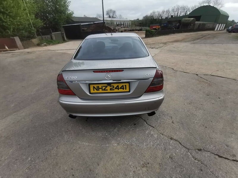 Photo 10 - Mercedes-Benz E 280 W211 Cdi 2007 y parts