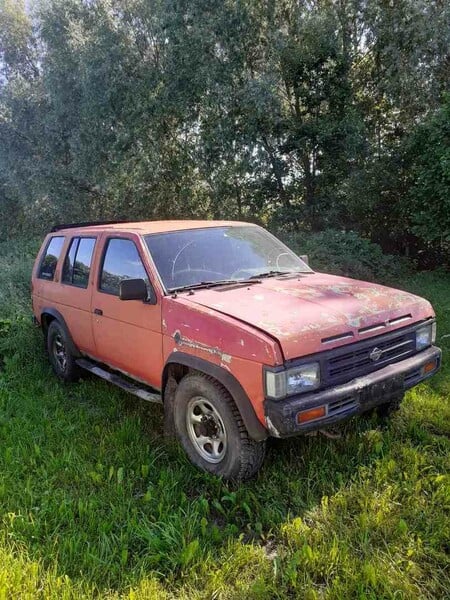 Nuotrauka 1 - Nissan Terrano I 1992 m dalys