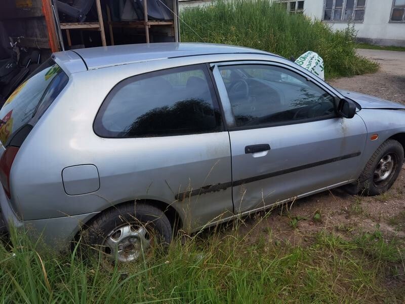 Photo 6 - Mitsubishi Colt 1995 y parts