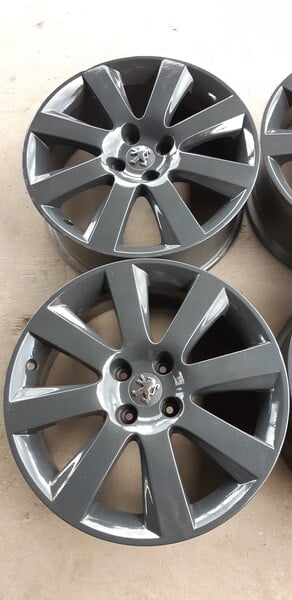 Photo 2 - Peugeot Nr128 3008 light alloy R18 rims