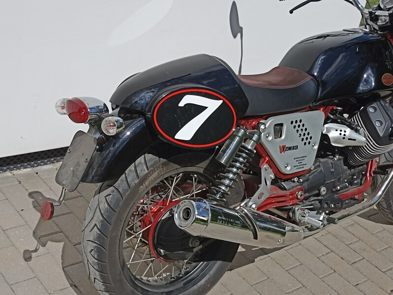 Фотография 2 - Moto Guzzi V7 2014 г Классический / Streetbike мотоцикл