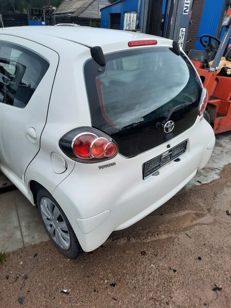 Nuotrauka 2 - Toyota Aygo 2011 m dalys