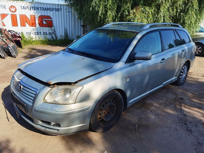 Photo 3 - Toyota Avensis 2003 y parts