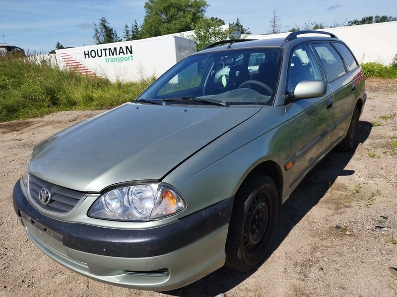 Photo 2 - Toyota Avensis 2001 y parts