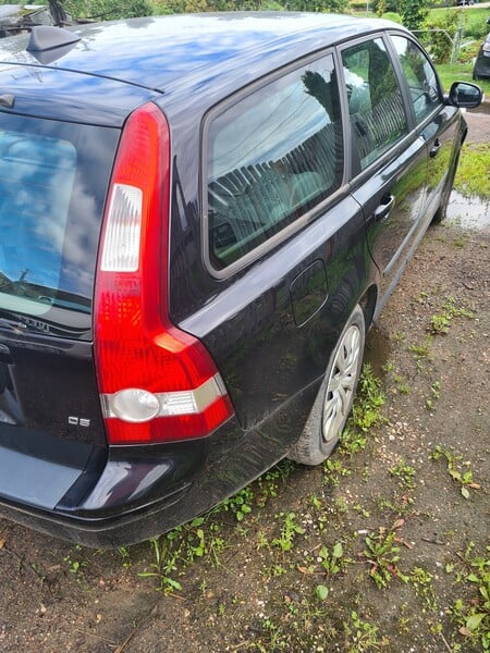 Photo 2 - Volvo V50 2007 y parts