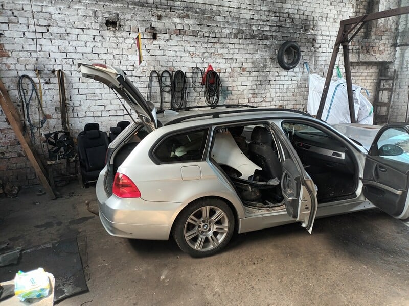 Photo 2 - Bmw 320 E90 2006 y parts