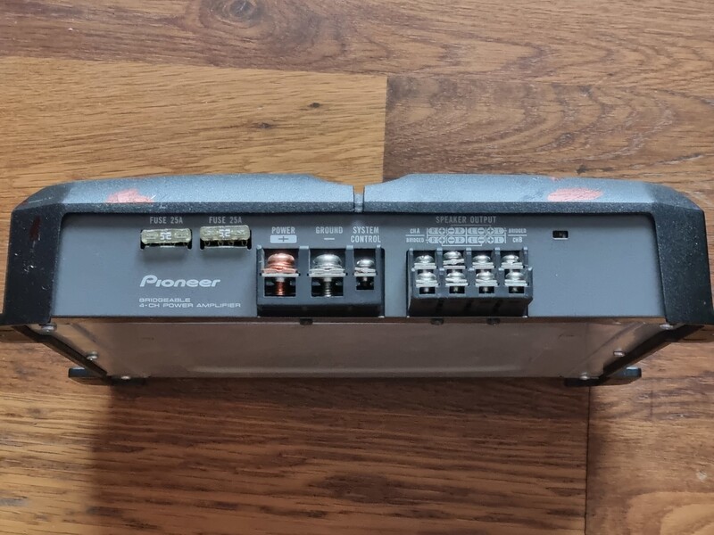 Photo 24 - JBL GTO75.4 Audio Amplifier