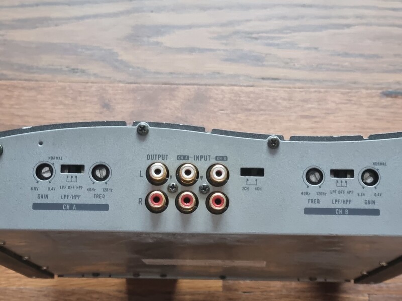 Photo 28 - JBL GTO75.4 Audio Amplifier