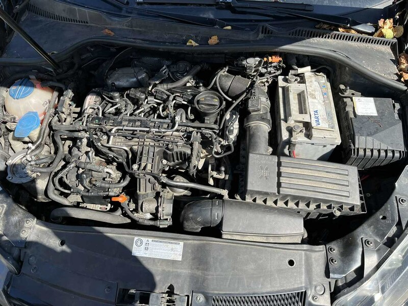 Photo 9 - Volkswagen Golf VI 2010 y parts